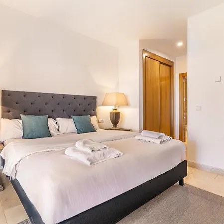 Sea Views&garden In Hacienda Cifuentes Estepona